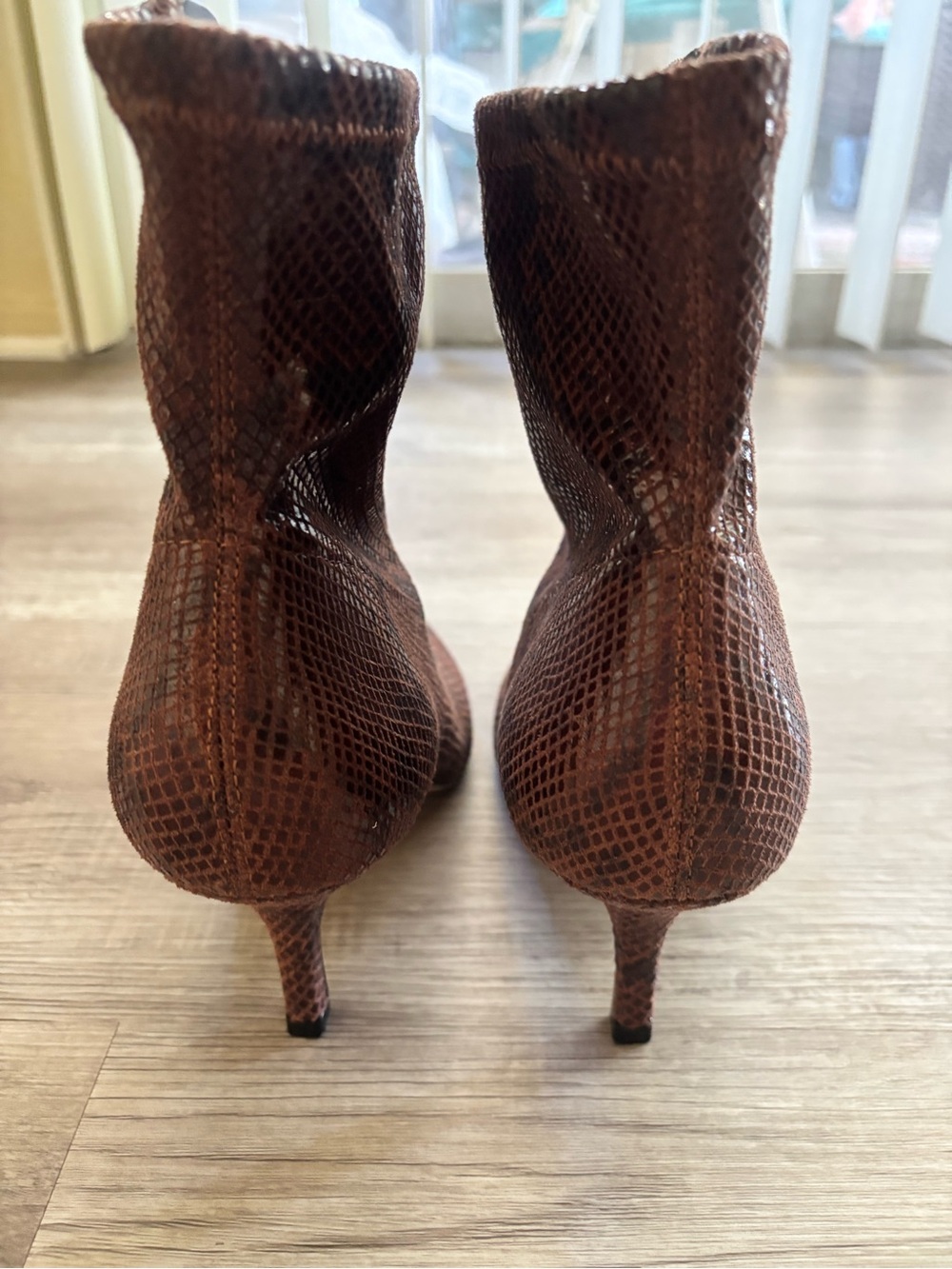 MIX No. 6 Brown Faux Leather Snakeskin Ankle Booties Pointed Toe Zip 10M - Picture 5 of 7